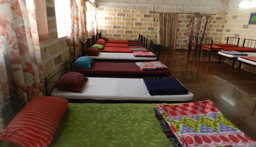 Basic Shared Dormitory, 1 Twin Bed, Smoking, Mountain View