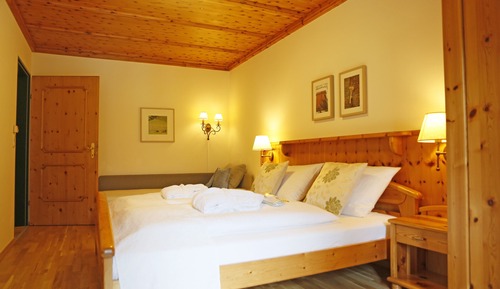 Traditional Apartment, 1 Bedroom, Balcony, Mountain View