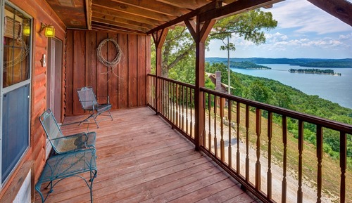 Romantic Suite, 1 King Bed, Balcony, Lake View