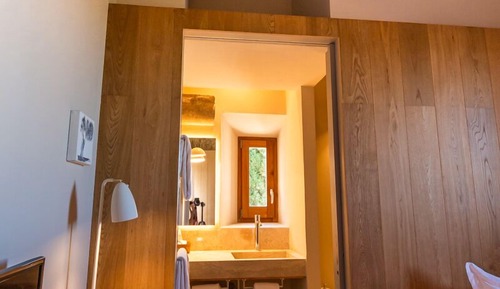 Classic Single Room