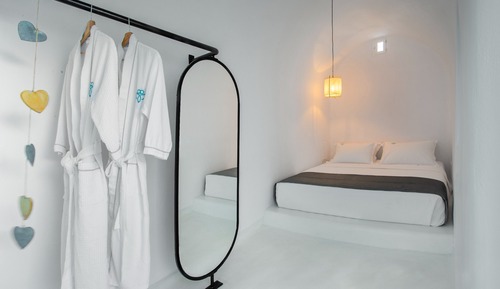 Two Bedroom Villa with Private Indoor Cave Pool