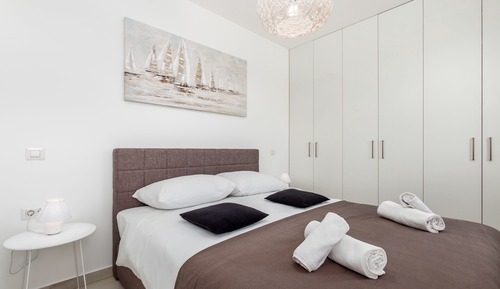 Apartment, Balcony (Pinia)