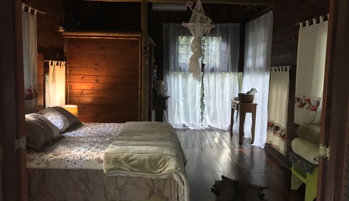 Deluxe Cabin, 1 King Bed, Garden View, Corner