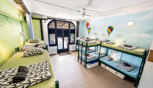 Standard Shared Dormitory, Mixed Dorm (Tizagyas)