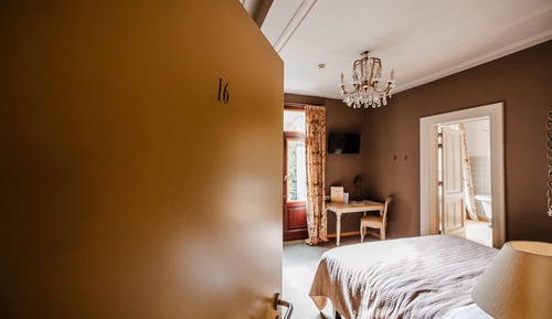 Suite, Park View, Garden Area