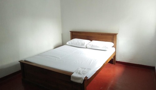 Basic Room, 1 Bedroom, Smoking, Garden View