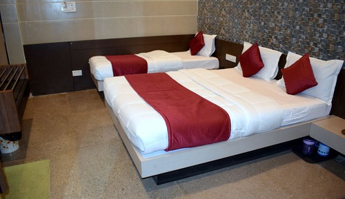 Deluxe Room, Multiple Beds