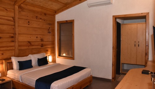 Supreme Cottage