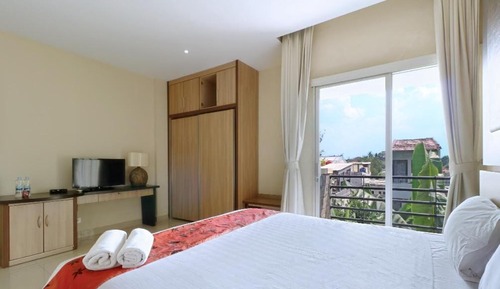 Deluxe Apartment