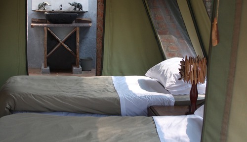 Classic Tent, 2 Twin Beds, Lake View