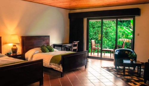 Junior Suite, 2 Queen Beds