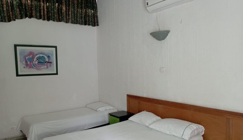 Economy Room