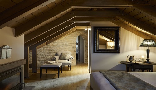 Premium Secret Suite
