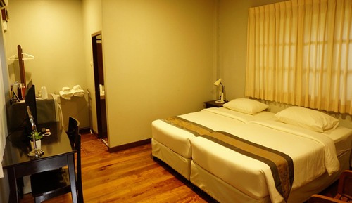 Basic Double or Twin Room