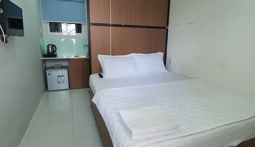 Standard Room, 1 Queen Bed, Non Smoking, Beachside