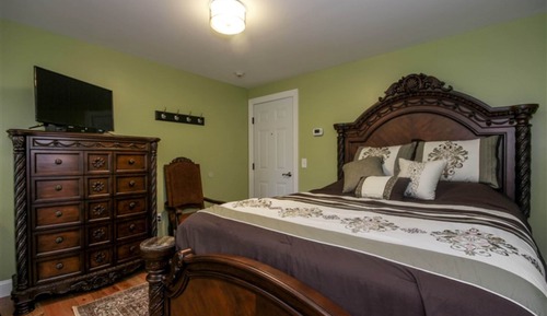 Room, Private Bathroom (Room #1)