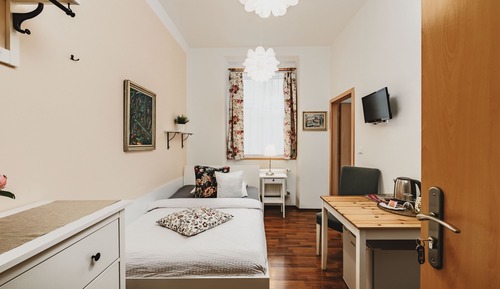Standard Single Room