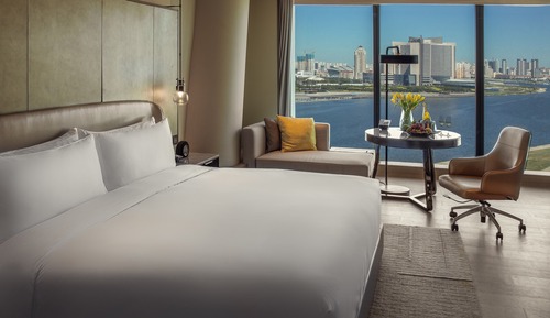 Premium Room, 1 King Bed, River View