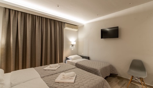 Luxury Triple Room