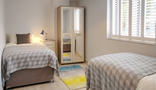 Design Cottage, 3 Bedrooms, Courtyard Area (Ty Gambo)