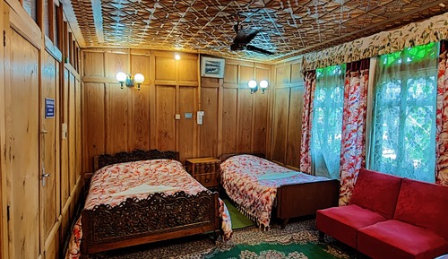 Deluxe Room, Lake View