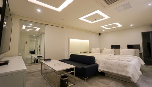 Grand Twin Room