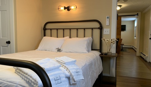 Luxury Suite 1 