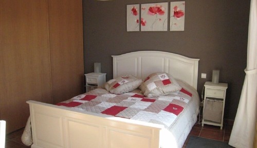 Classic Double Room (Coquelicot)