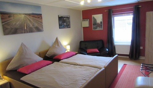 Family Apartment, 2 Bedrooms, Non Smoking, Refrigerator & Microwave