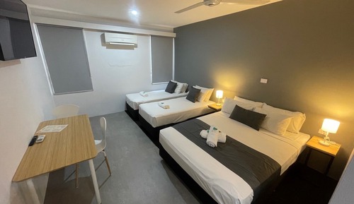 Family Room, Multiple Beds, Non Smoking