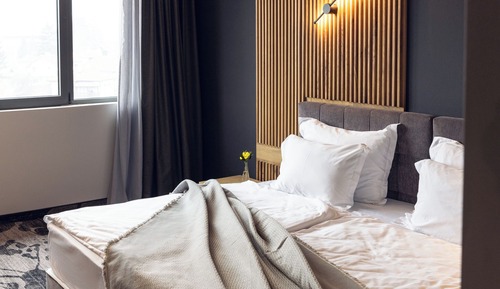 Deluxe Suite, 1 King Bed with Sofa bed, City View