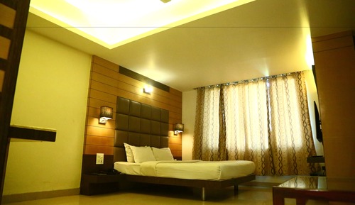 Grand Room, 1 Queen Bed, Accessible, Non Smoking