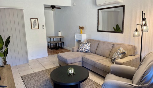 Deluxe Duplex, Courtyard View