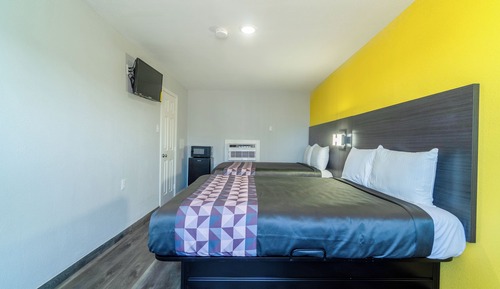 Room, 2 Queen Beds, Non Smoking