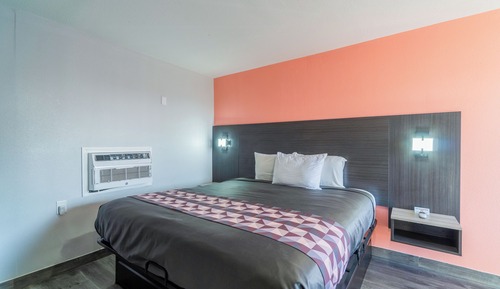 Room, 1 King Bed, Non Smoking