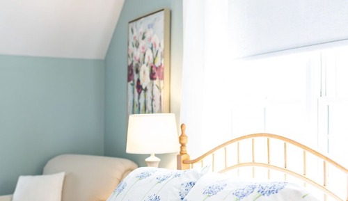 Deluxe Queen Suite
