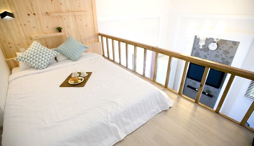 Duplex (201 203 301 303)