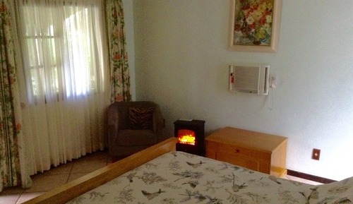 Basic Room, 1 Queen Bed, Non Smoking, Garden Area
