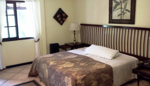 Premier Room, 1 King Bed, Non Smoking, Garden Area
