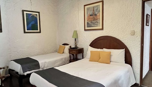 Standard Twin Room