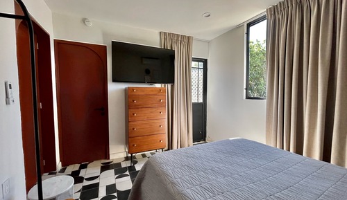 Standard Room (Studios 2 - 5 - 6 - 7)
