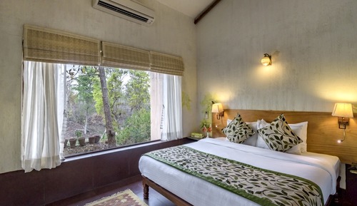 Suite, River View