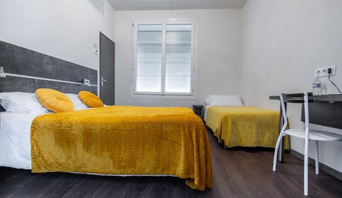 Family Room, Multiple Beds