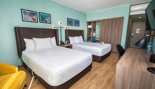 Suite, Multiple Beds