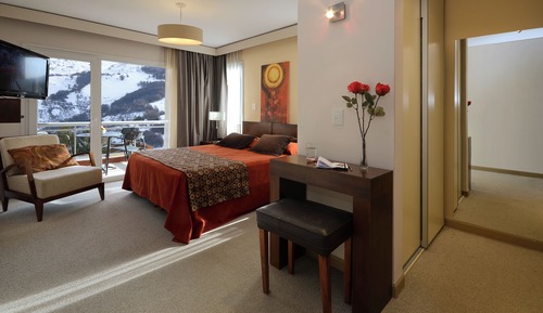 Luxury Apartment, 2 Bedrooms, Mountain View (VC1)