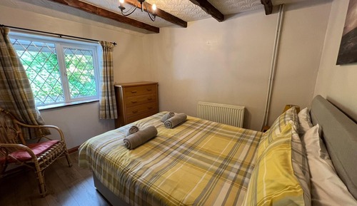 Cabin, 3 Bedrooms, Private Bathroom (Lodge 1)
