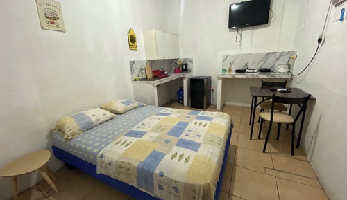 Junior Studio Suite