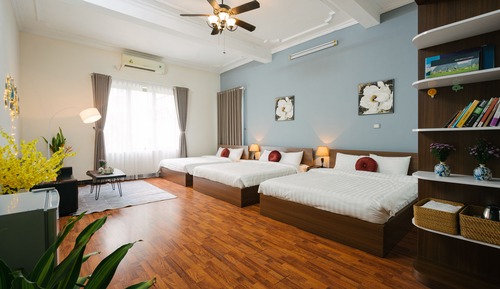 Deluxe King Suite