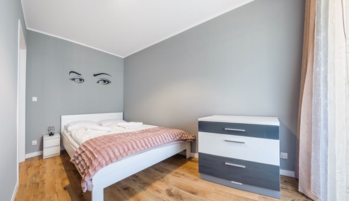 Apartment (41B)