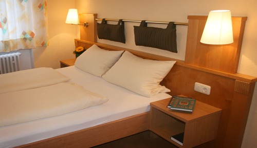 Basic Double Room
